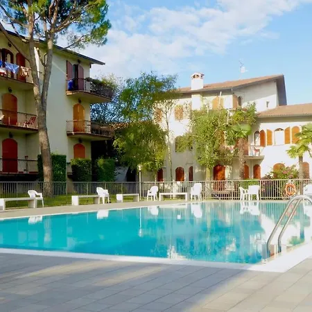 With Pool - Garda Peschiera del Garda